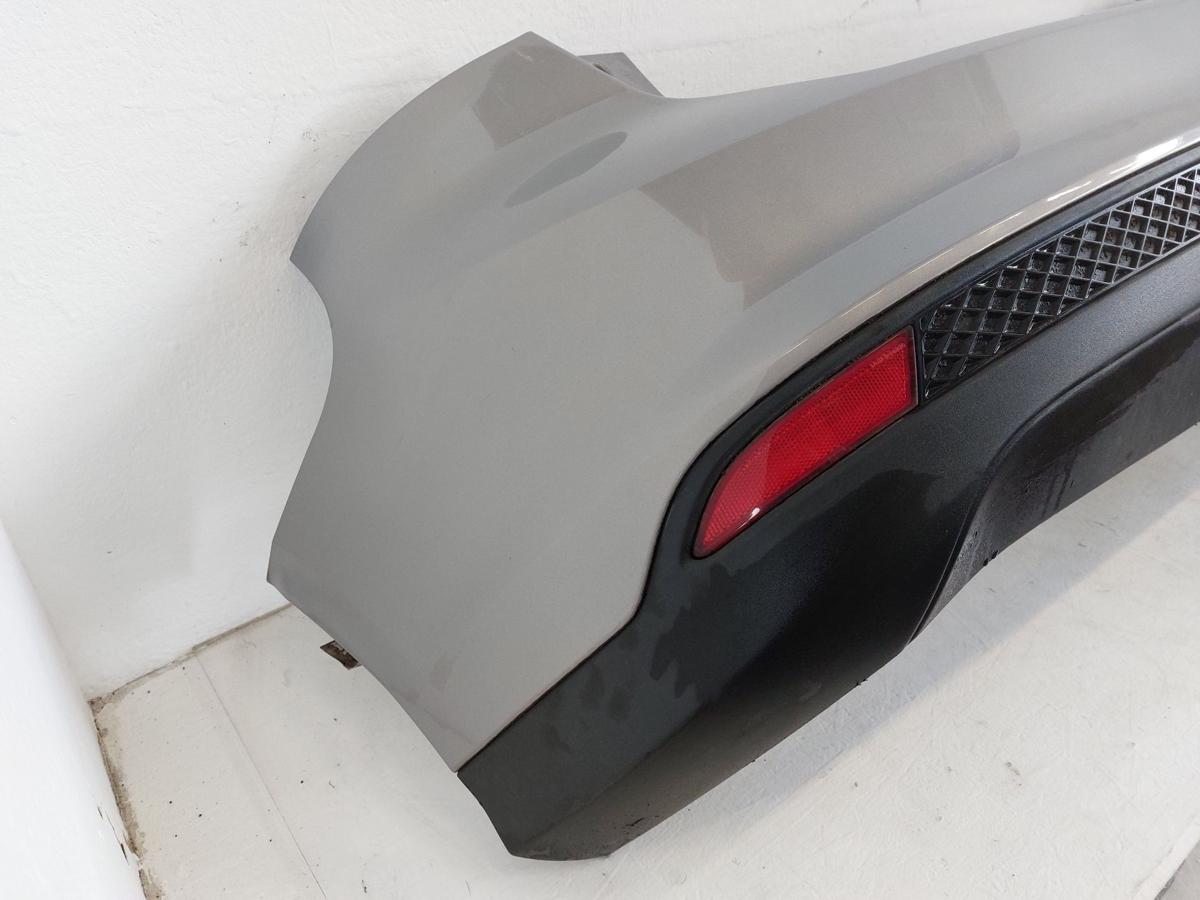 Ford Focus DYB MK3 Stoßfänger hinten Heckschürze vom 5 türer Micastone Silber