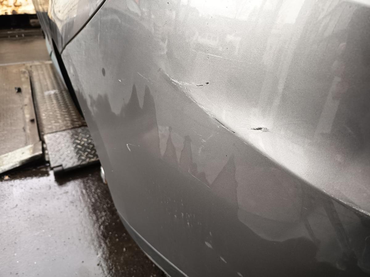 Renault Megane III Kombi orig Sto&szlig;stange hinten PDC TEKNG grau Bj 2010