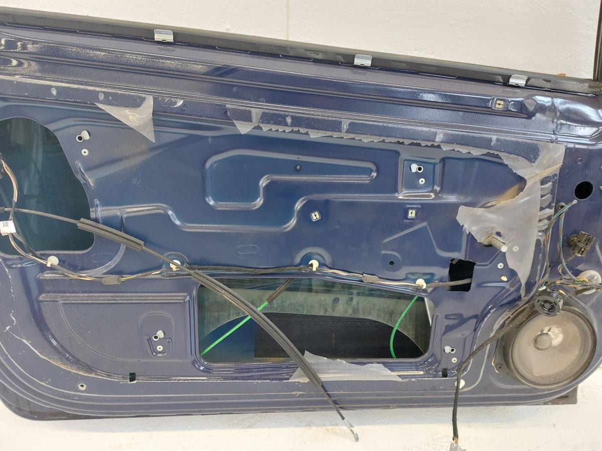 Opel Corsa D T&uuml;r vorn links Fahrert&uuml;r nur f&uuml;r 3 t&uuml;rer Z20Z Royalblau