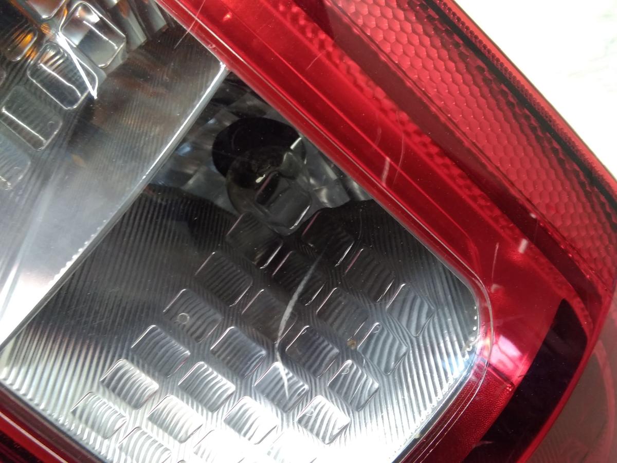 Ford Fusion JU2 original Rückleuchte Schlussleuchte rechts Facelift BJ2011