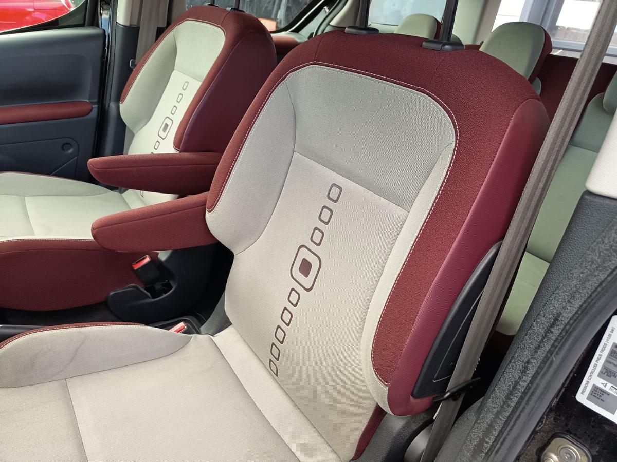 Citroen Berlingo II B9 orig Sitz vorn links Fahrersitz Multispace Bj 2011 Citroen Berlingo II B9 orig Sitz vorn links Fahrersitz Multispace Bj 2011