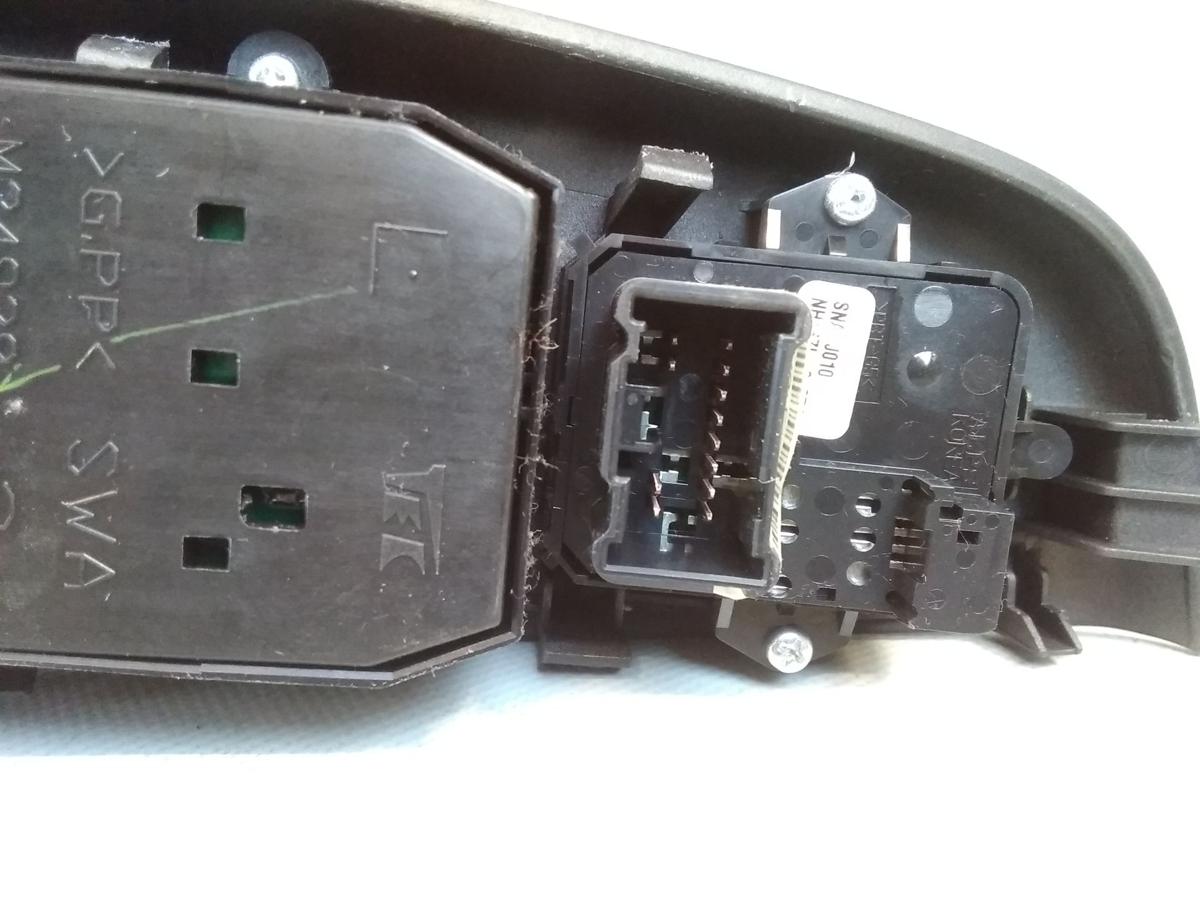 Honda Civic FD3 Hybrid orig. Schalter Fensterheber vorn links mit Blende BJ2007