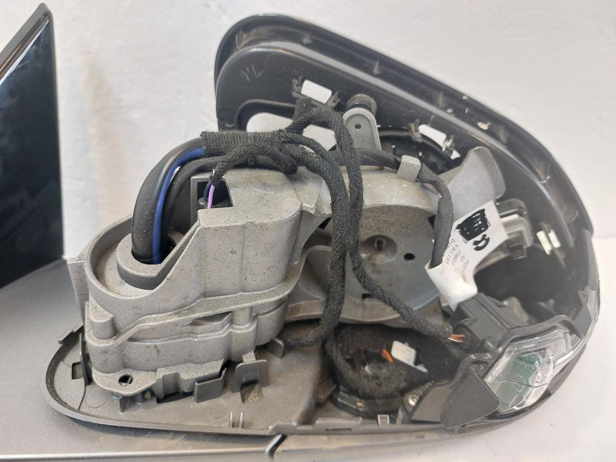 NIO ET7 Elektro Außenspiegel links Seitenspiegel Beschädigt Text lesen Spiegel