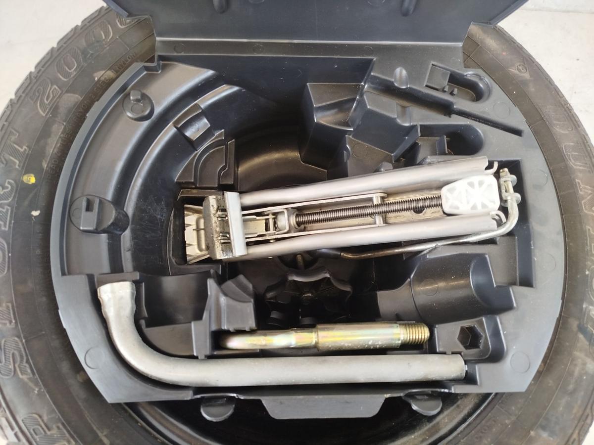 VW Polo 9N3 Reserverad Rad 15 Zoll Wagenheber Bordwerkzeug
