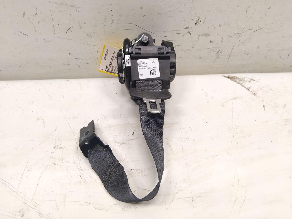 Tesla Model Y original Sicherheitsgurt hinten schwarz unfallfrei BJ2023