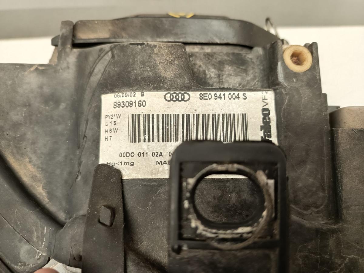 Audi A4 B6 original Scheinwerfer rechts vor Facelift Baujahr 2002