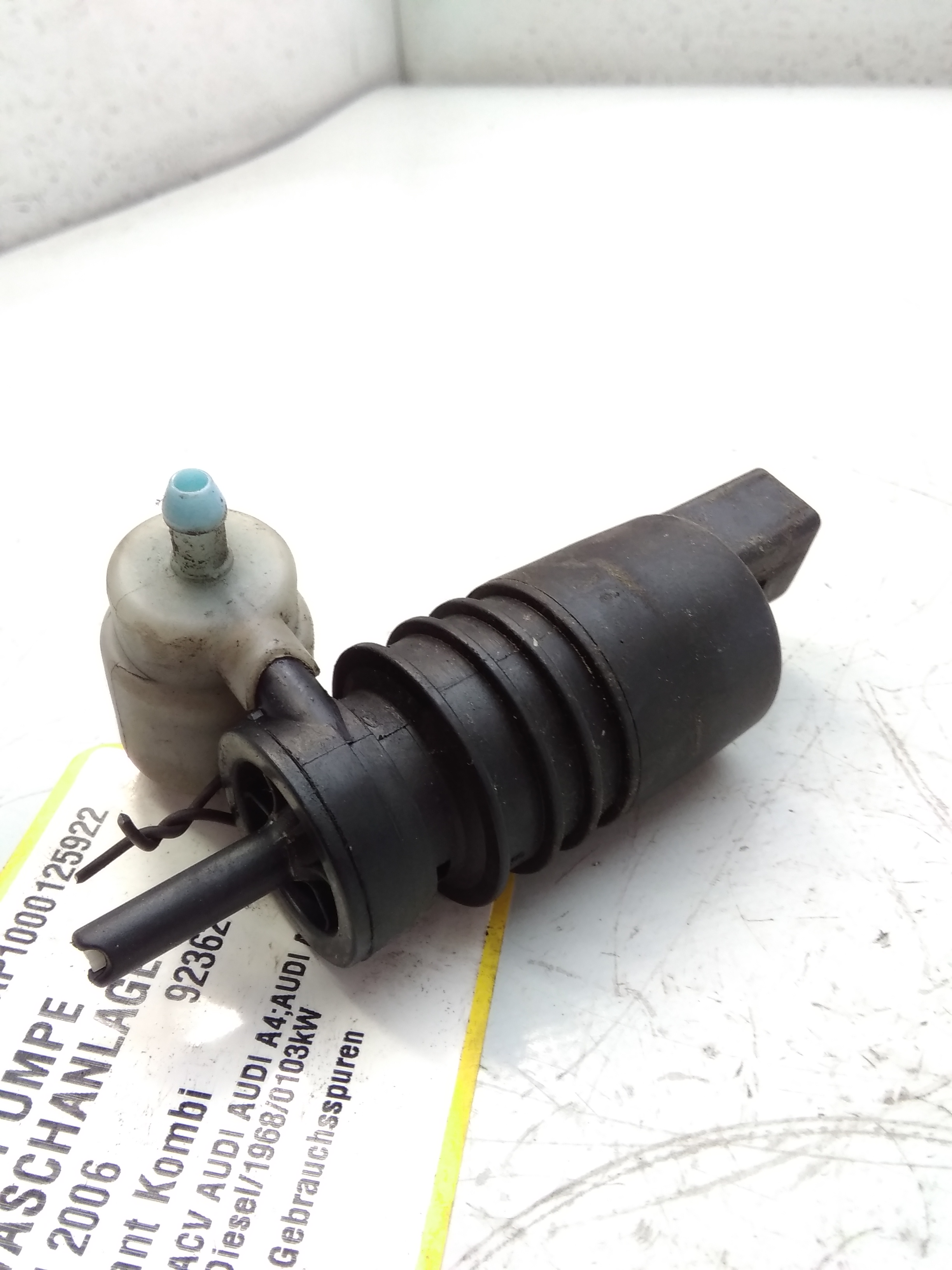 Audi A4 B7 1T0955651A Pumpe Waschanlage original BJ2006