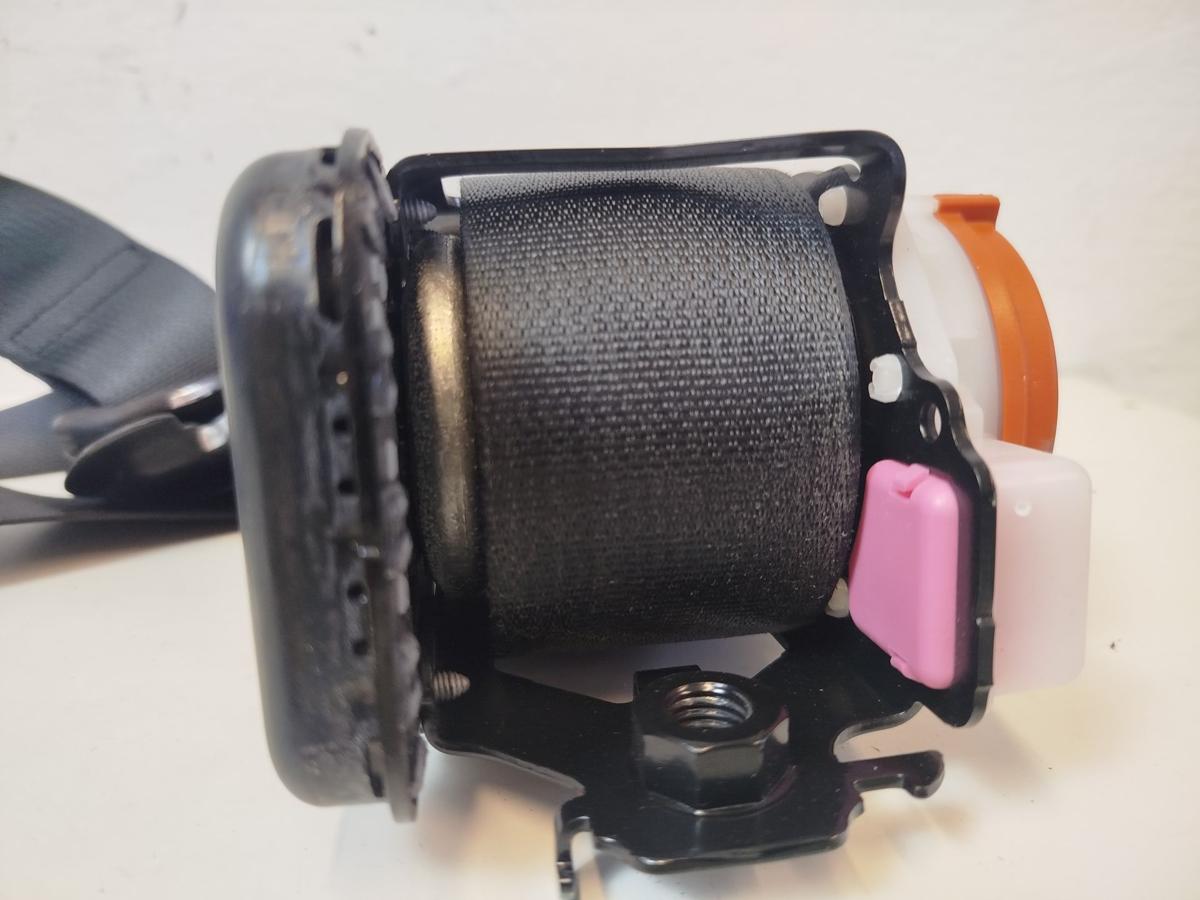 Nissan Qashqai J11 Sicherheitsgurt vorn rechts Gurt Anschnallgurt Beifahrergurt