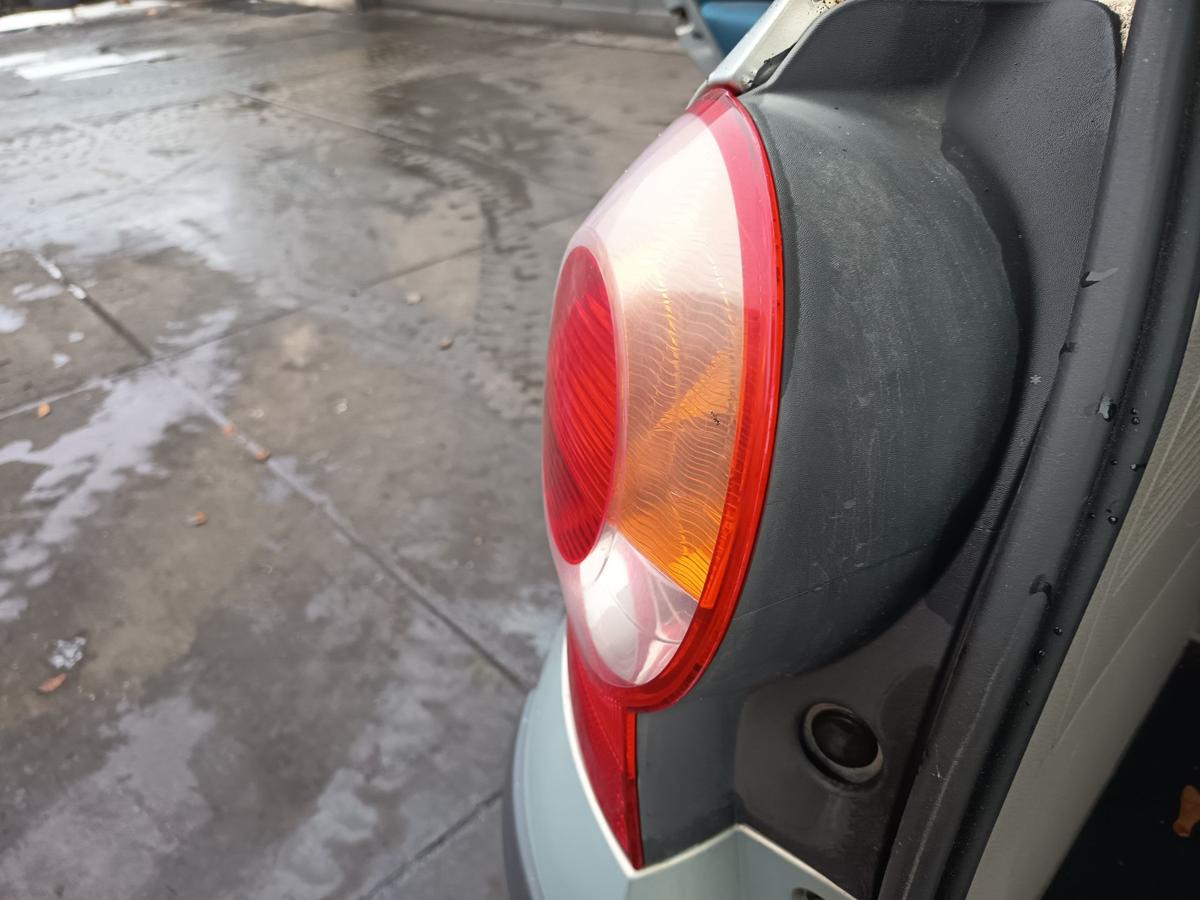 Renault Modus original R&uuml;ckleuchte links Heck/Schluss/Licht Bj 2004