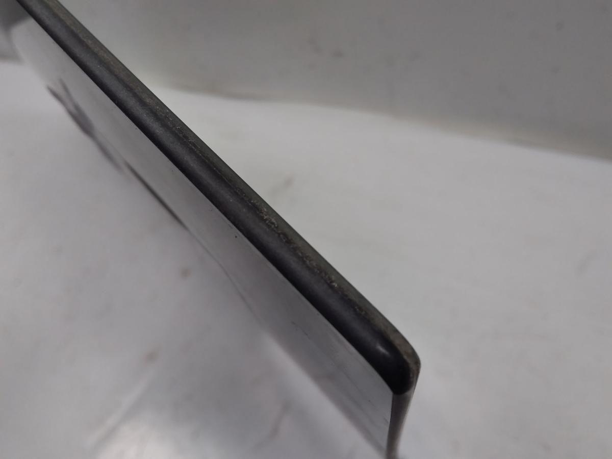 Tesla Model Y Türscheibe hinten links VSG Doppelverglasung original abgedunkelt