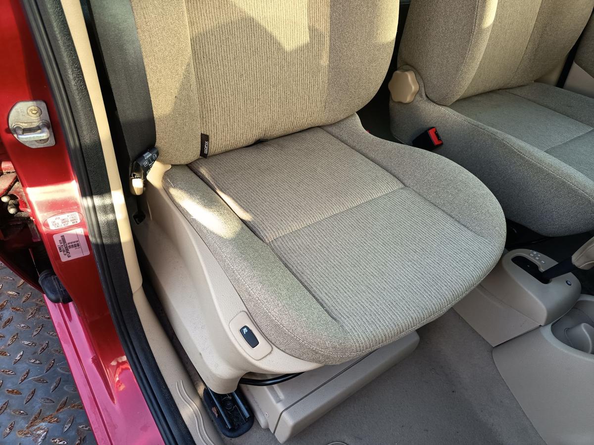 Renault Modus original Sitz vorne rechts Stoff Sitzheizung Baujahr 2005