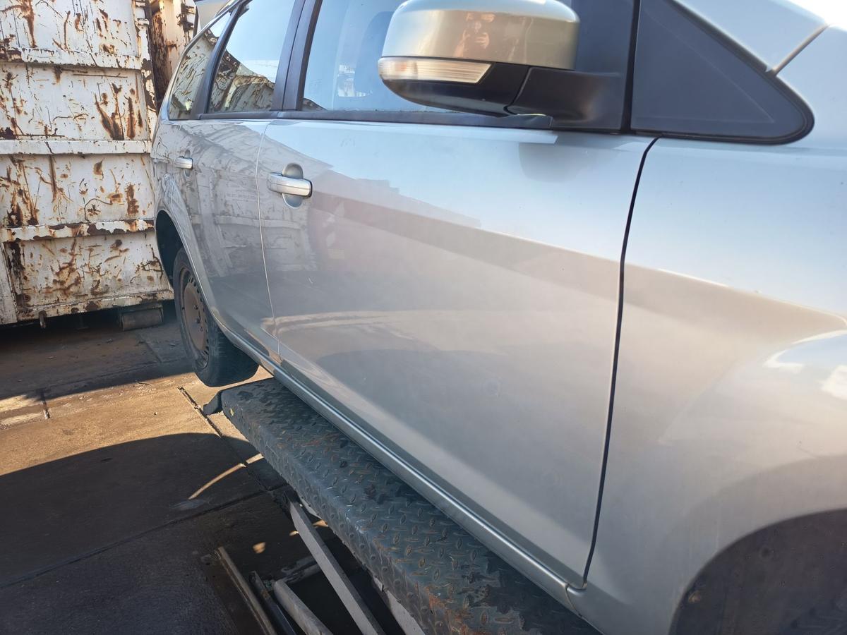 Ford Focus II original T&uuml;r vorn rechts Beifahrer Chill met Bj 2009