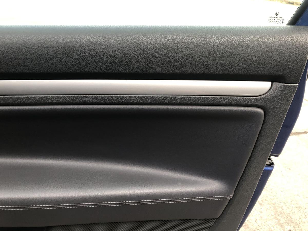 VW Golf 5 V 1K T&uuml;rverkleidung vorn rechts T&uuml;rpappe 3 trg Leder Innenverkleidung