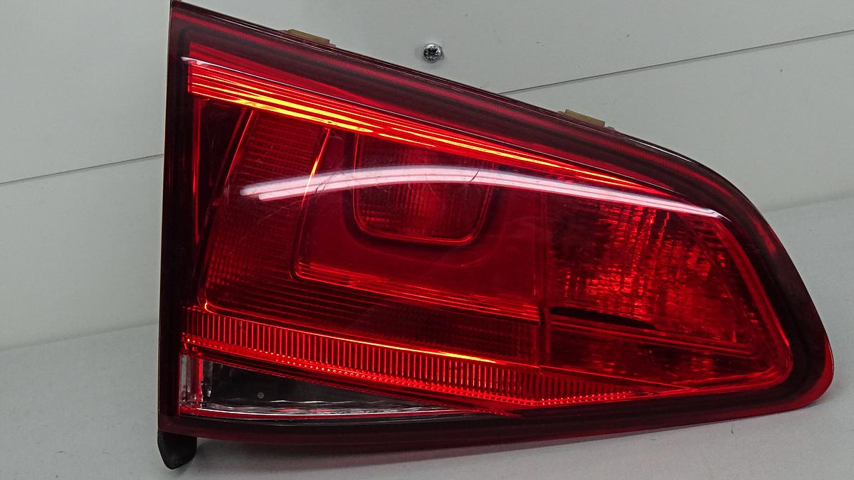 VW Golf VII Bj2014 Rückleuchte Rücklicht innen links 5G0945093R 90018023 ohne LED