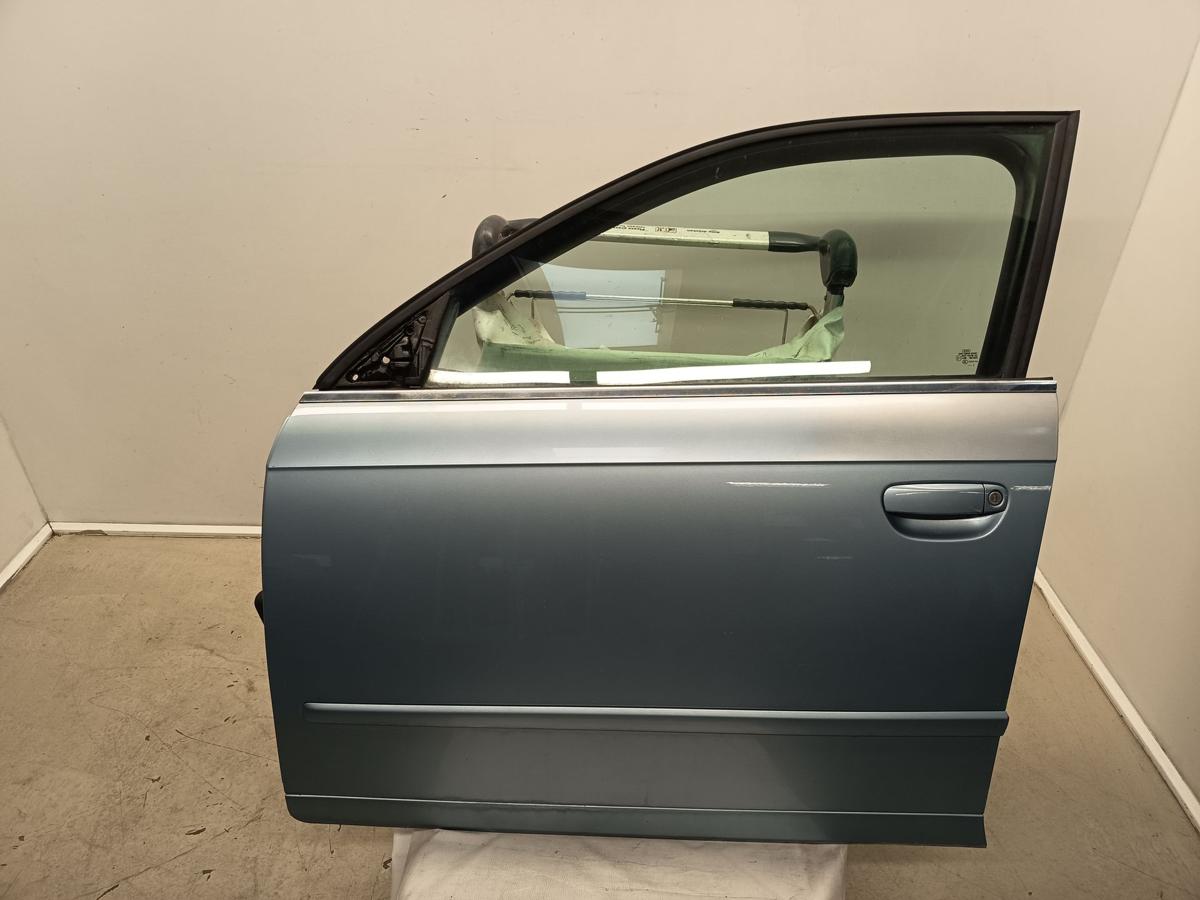 Audi A4 8E Avant original Tür vorn links LY5J-Liquidblaumet. Bj 2005