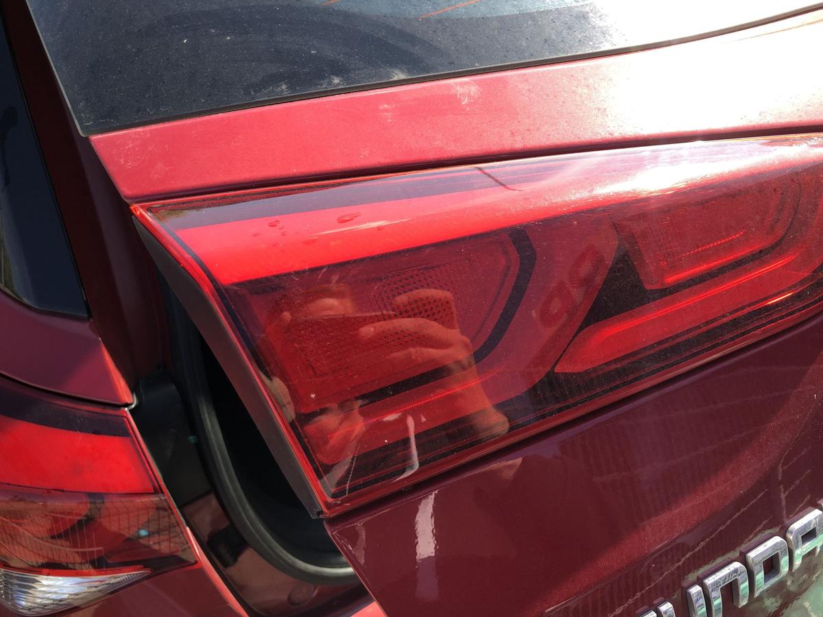 Hyundai i20 GB R&uuml;ckleuchte links innen Heckklappe Innenteil Heckleuchte 5 t&uuml;rig