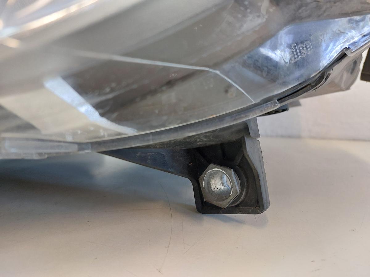 VW Passat 3C B6 Scheinwerfer vorn links Frontscheinwerfer Halogen Valeo OEM