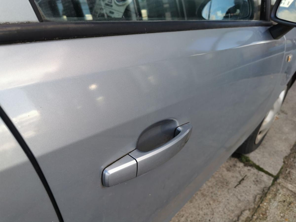 Opel Corsa D Beifahrertür Tür Autotür Rohbau vorn rechts 5trg Z163 Lichtsilber