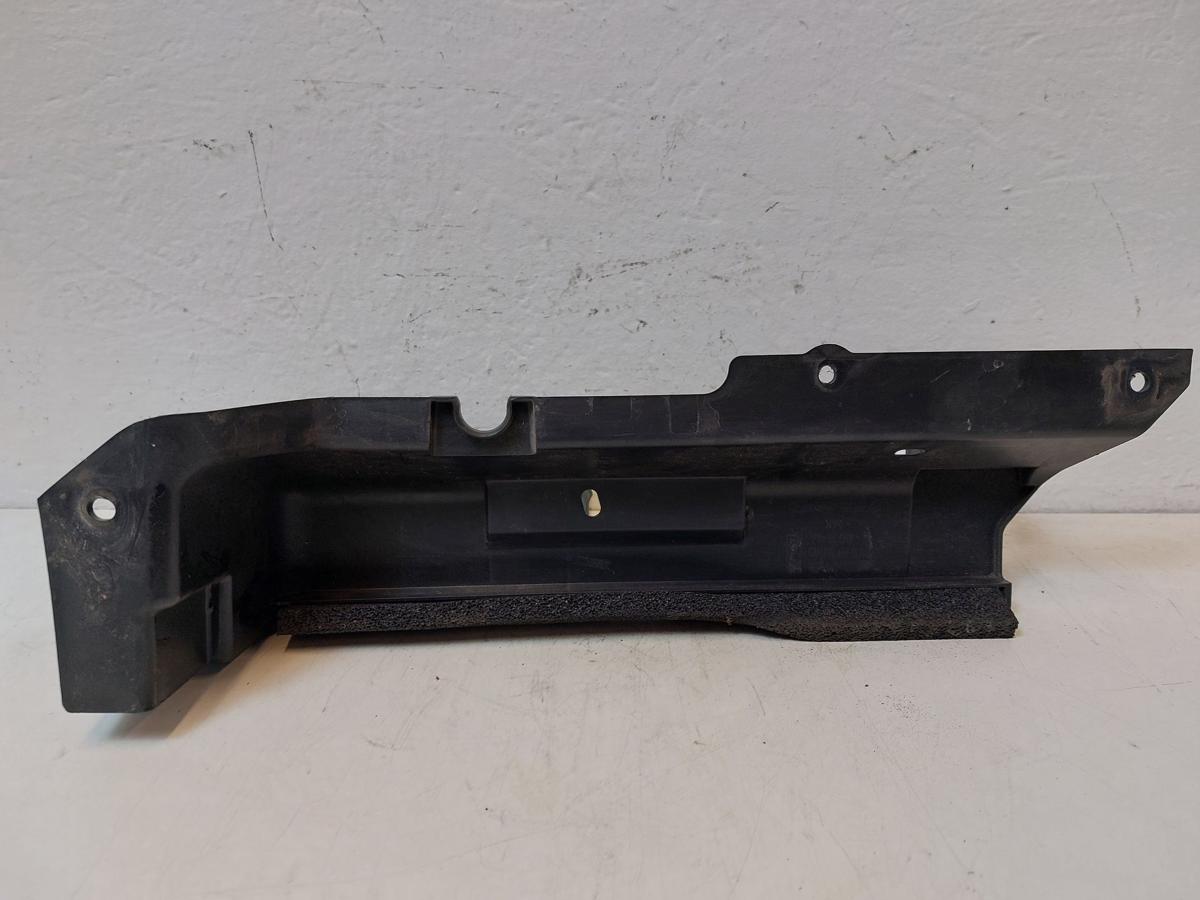 Hyundai i30 PD Mild Hybrid Luftf&uuml;hrung vorn Schlosstr&auml;ger Plastikluftleitblech