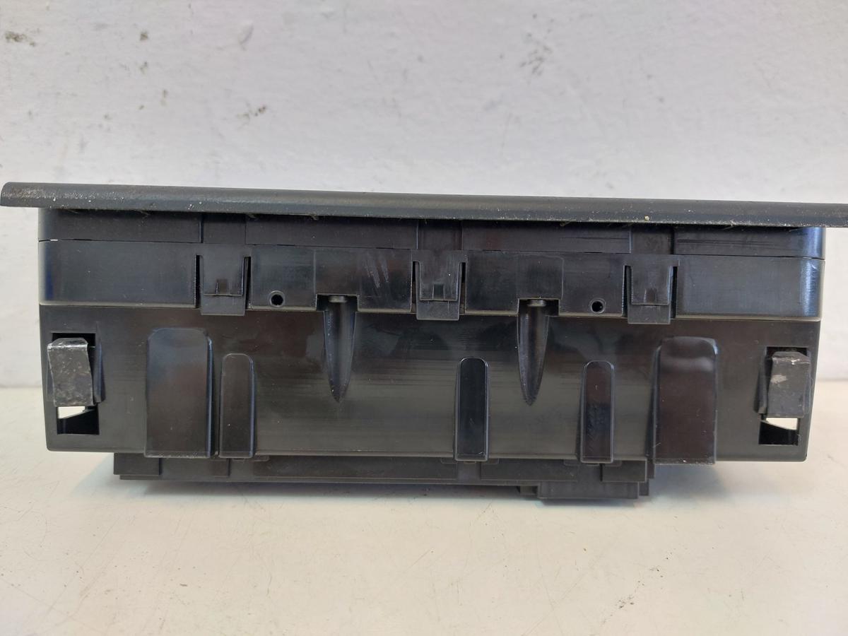 Audi A4 8E 8EC B7 Avant Klimabedienteil Heizungsregulierung f&uuml;r Doppeldin OEM