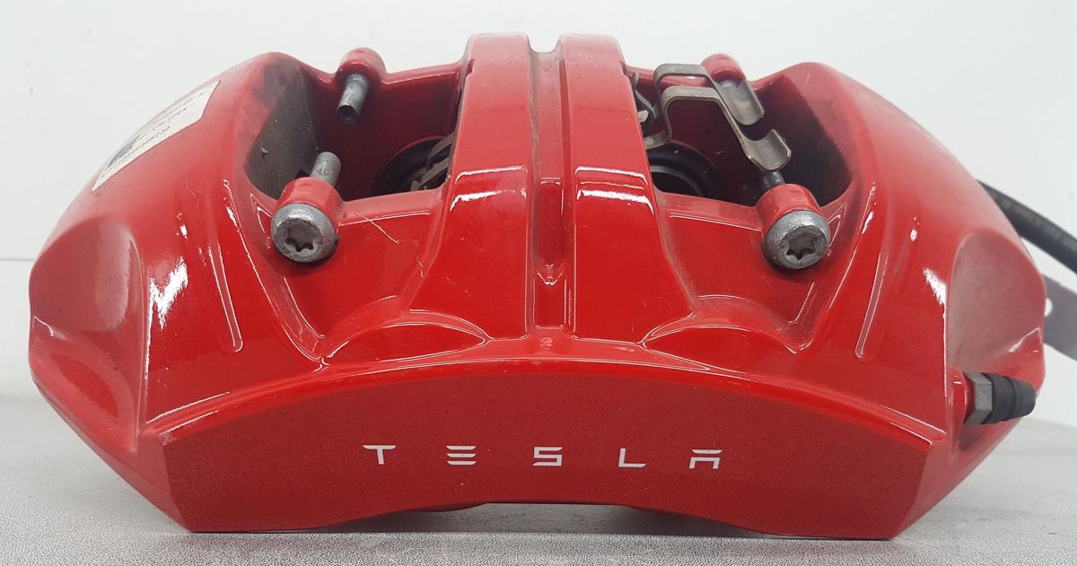 Tesla Model Y Bremssattel vorn rechts Bj2022 Dualmotor Performance 2288642-00-A