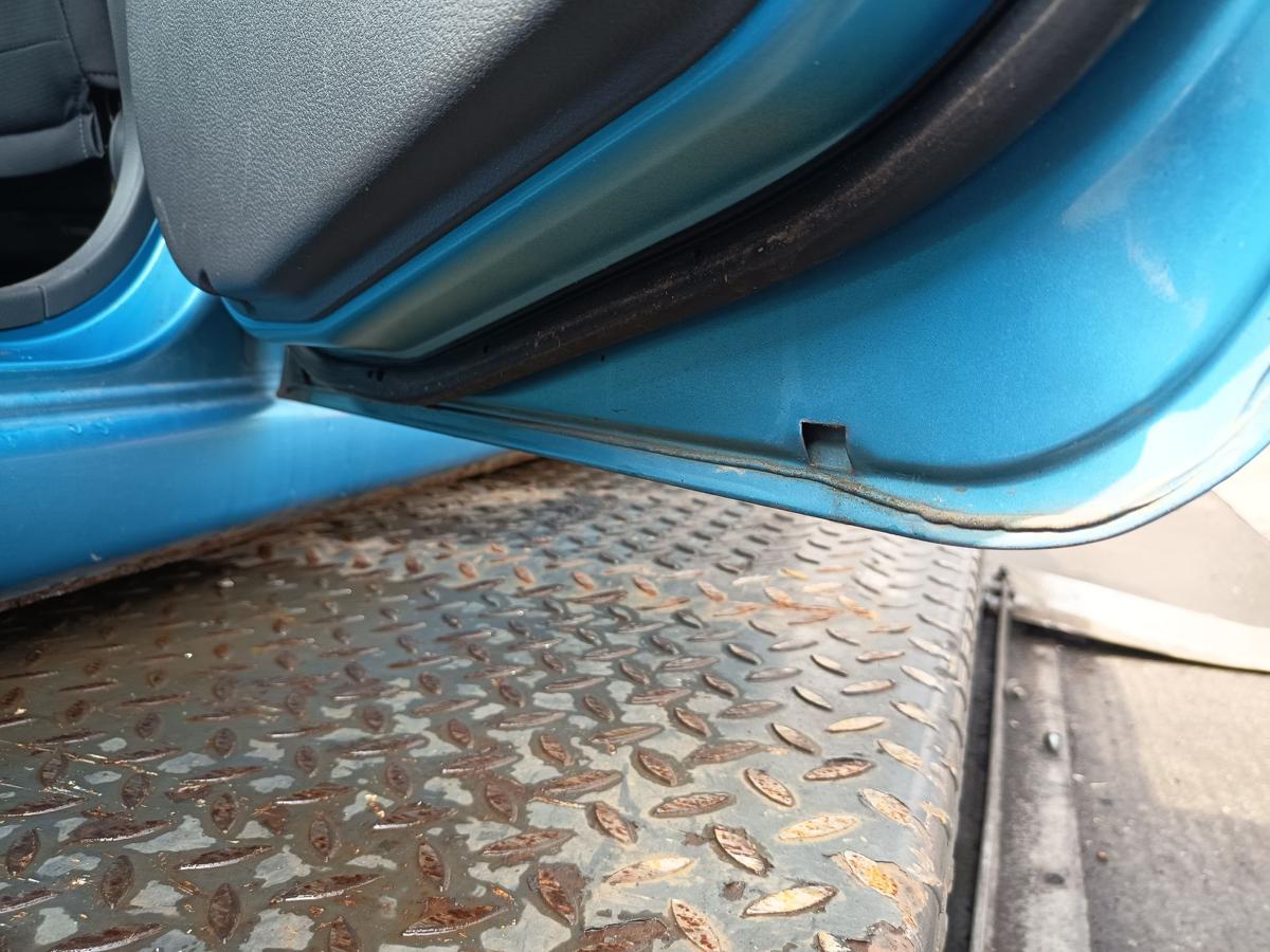 Chevrolet Matiz M200 orig Tür hinten rechts blau Bj 2008
