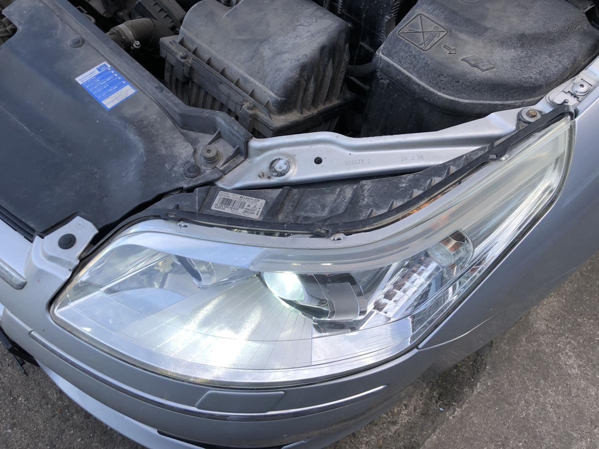 Citroen C4 Typ L Scheinwerfer links Xenon Frontscheinwerfer OEM Valeo