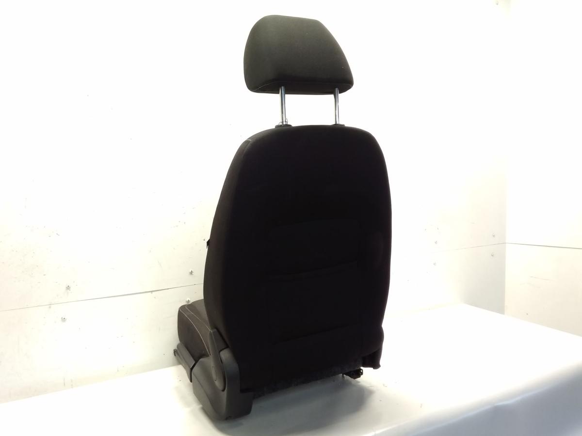 Skoda Rapid NH orig Sitz vorn links Fahrersitz Stoff dunkelgrau beheizt BJ2013