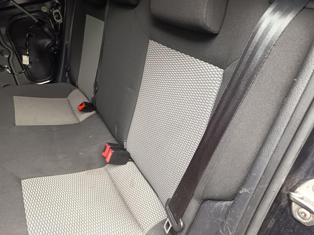 VW Polo V 6R 5t&uuml;rer original R&uuml;cksitzbank Stoff grau/anthrazit Bj 2012