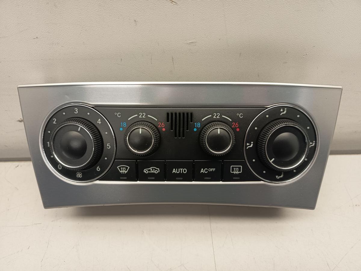 Mercedes C Klasse W203 original Klimabedienteil A2038301785 Baujahr 2004