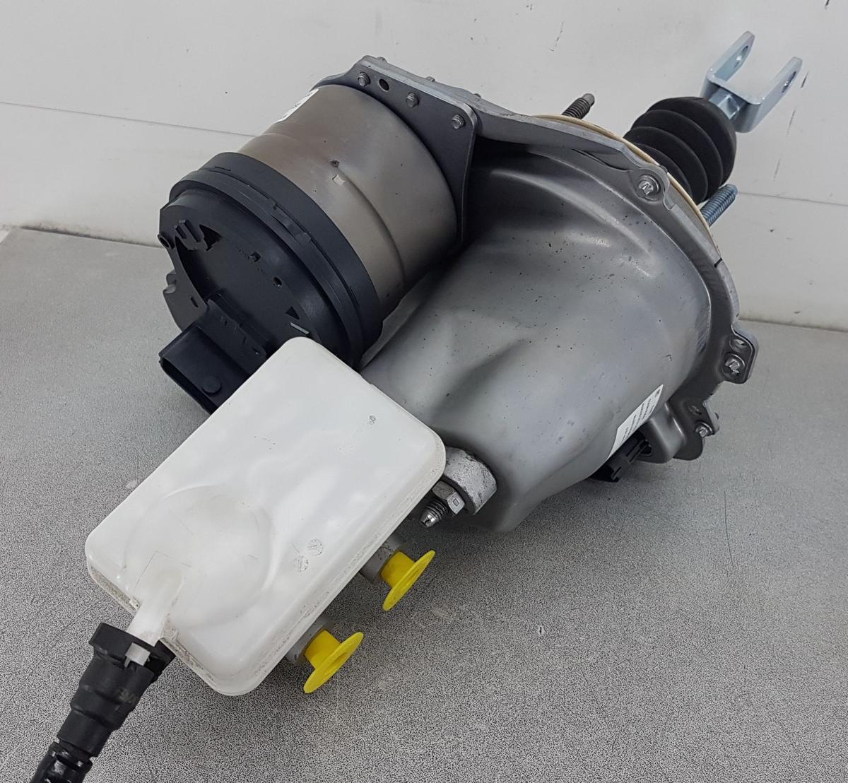 Tesla Model X Bremskraftverst&auml;rker Bj2022 1620671-00-B Hauptbremszylinder