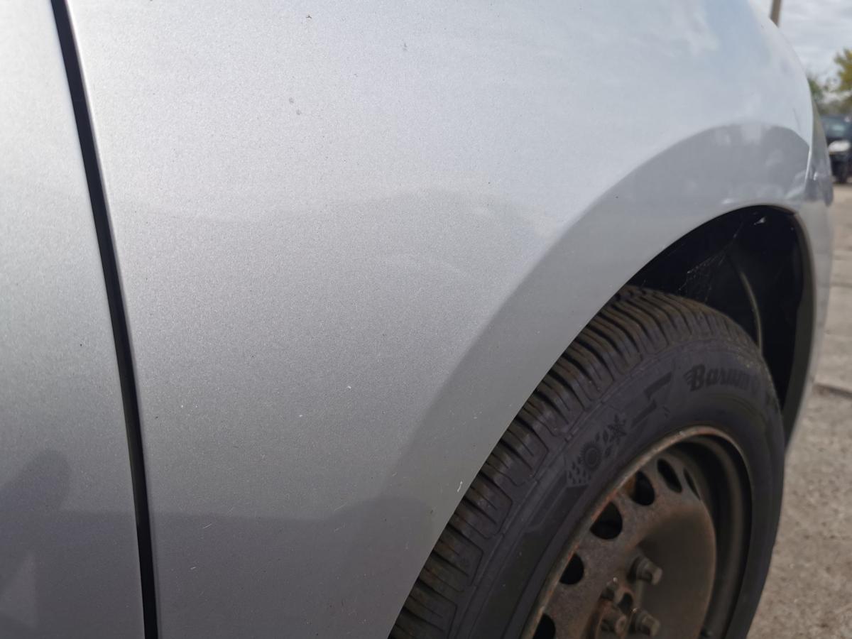 Renault Megane III Z Kotflügel Fender Seitenwand vorn rechts TED69 Grey met