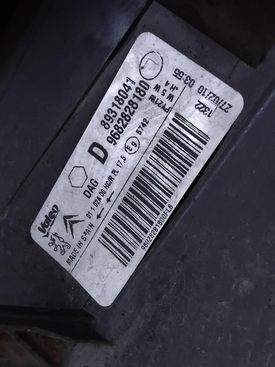 Citroen Berlingo 2 orig Scheinwerfer rechts Halogen mit LWR 9682828180 BJ2010