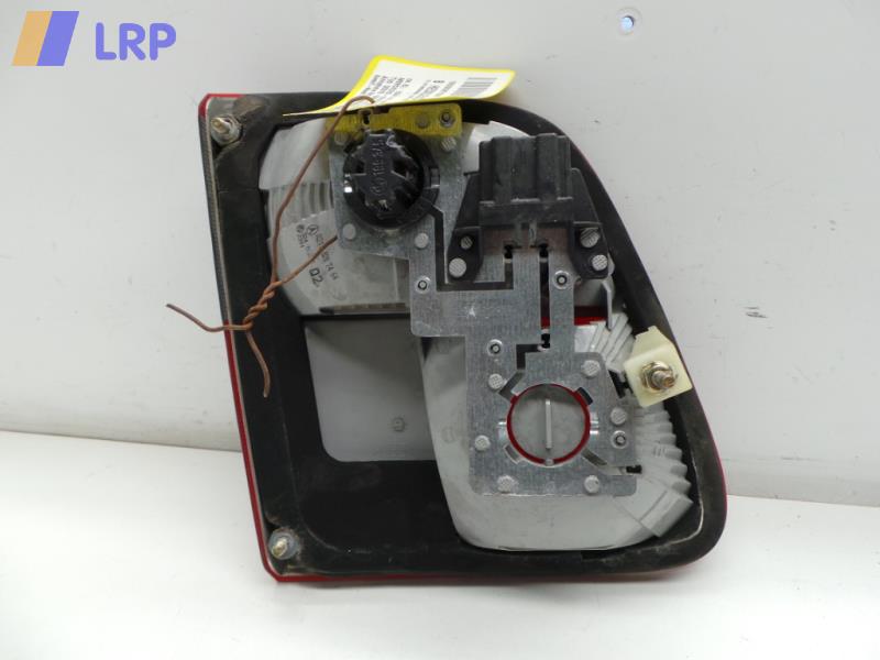Mercedes-Benz E-Klasse T-Model S210 E220T Rückleuchte innen rechts rot grau BJ2001