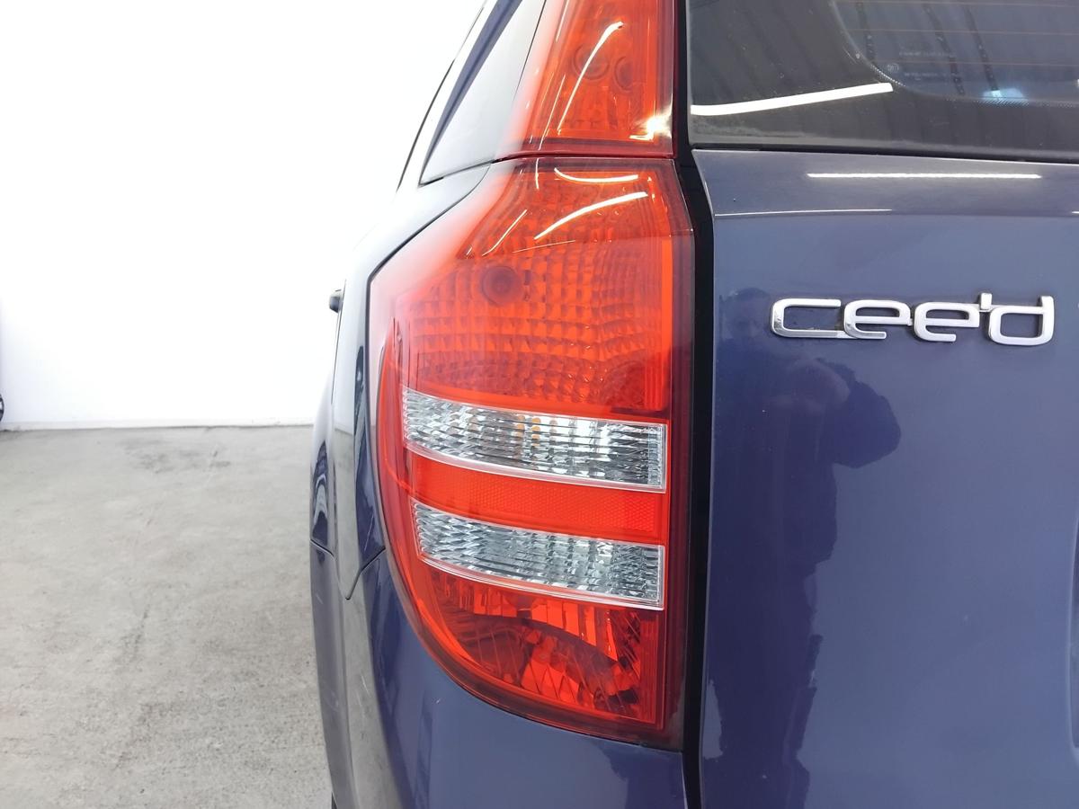 Kia Ceed Kombi ED SW original R&uuml;ckleuchte Schlussleuchte links unten BJ2008