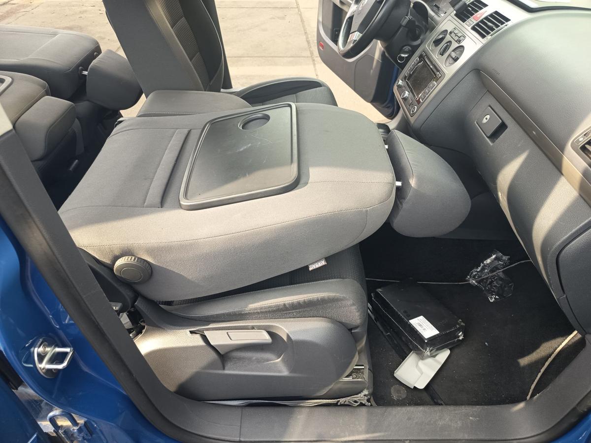 VW Touran GP 1T original Beifahrersitz vorn rechts Stoff schwarz/anthrazit Bj 09