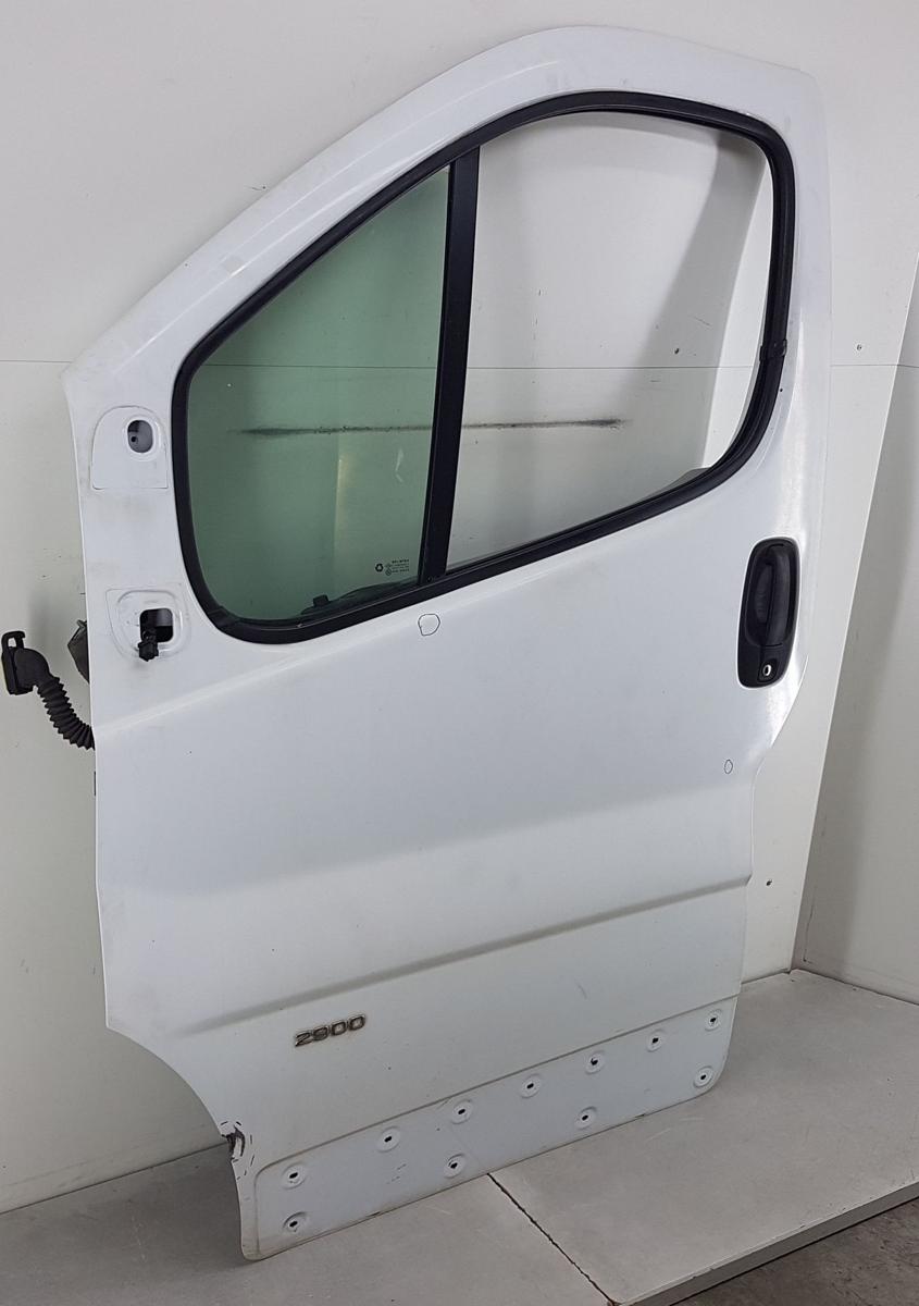 Opel Vivaro Tür vorn links in 10U Casablancaweiss Bj2007