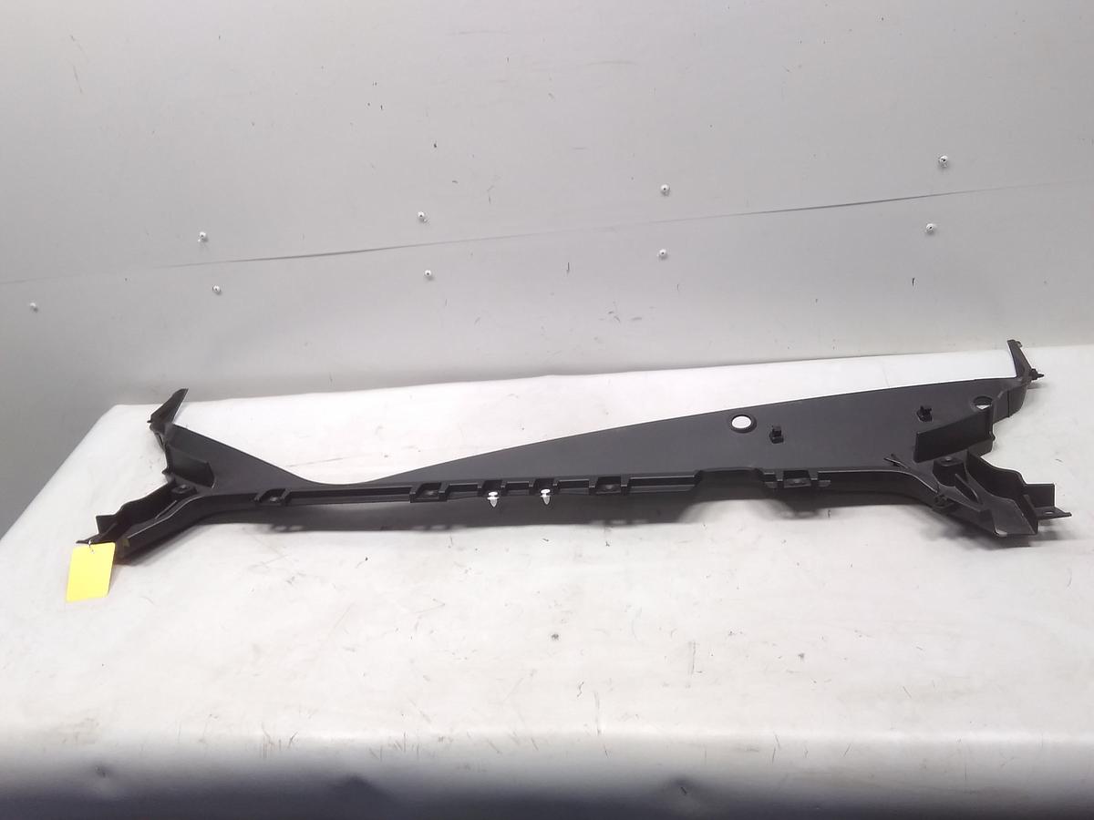 Tesla Model Y Bj.2022 original Windlauf Abdeckung Wasserkasten 1492603-00-D