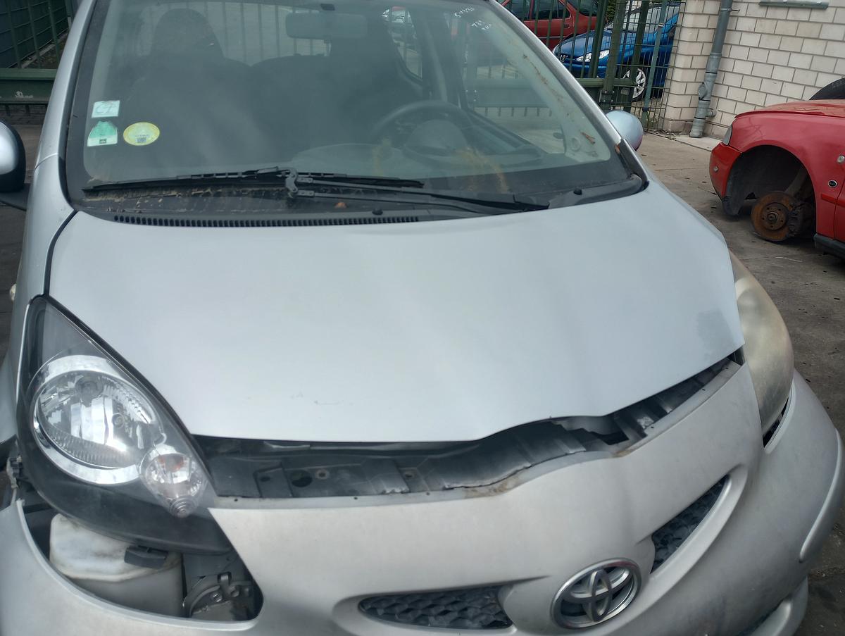 Toyota Aygo orig Motorhaube Klappe 1E7 Silber vor Facelift bis 2009