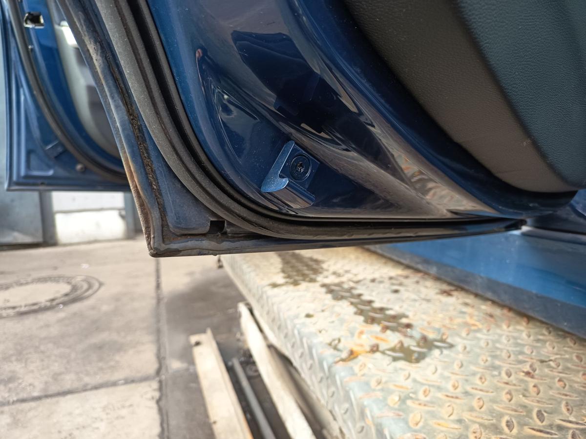 BMW 3er E91 Touring original T&uuml;r hinten links Fond Roh Rost A07 Mysticblau Bj 06