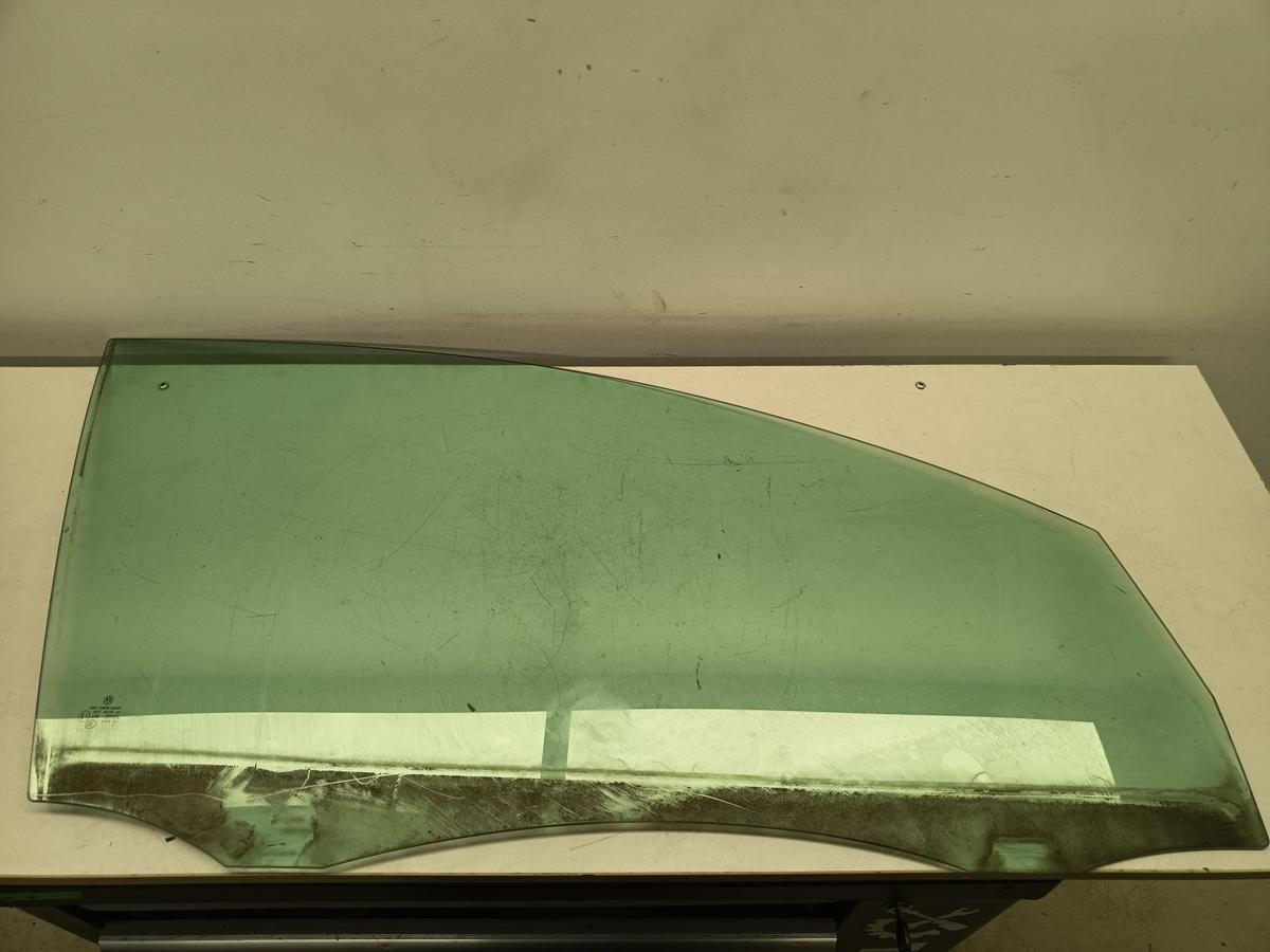 VW Golf VI original T&uuml;rscheibe rechts vorne Beifahrer 5TRG Baujahr 2009