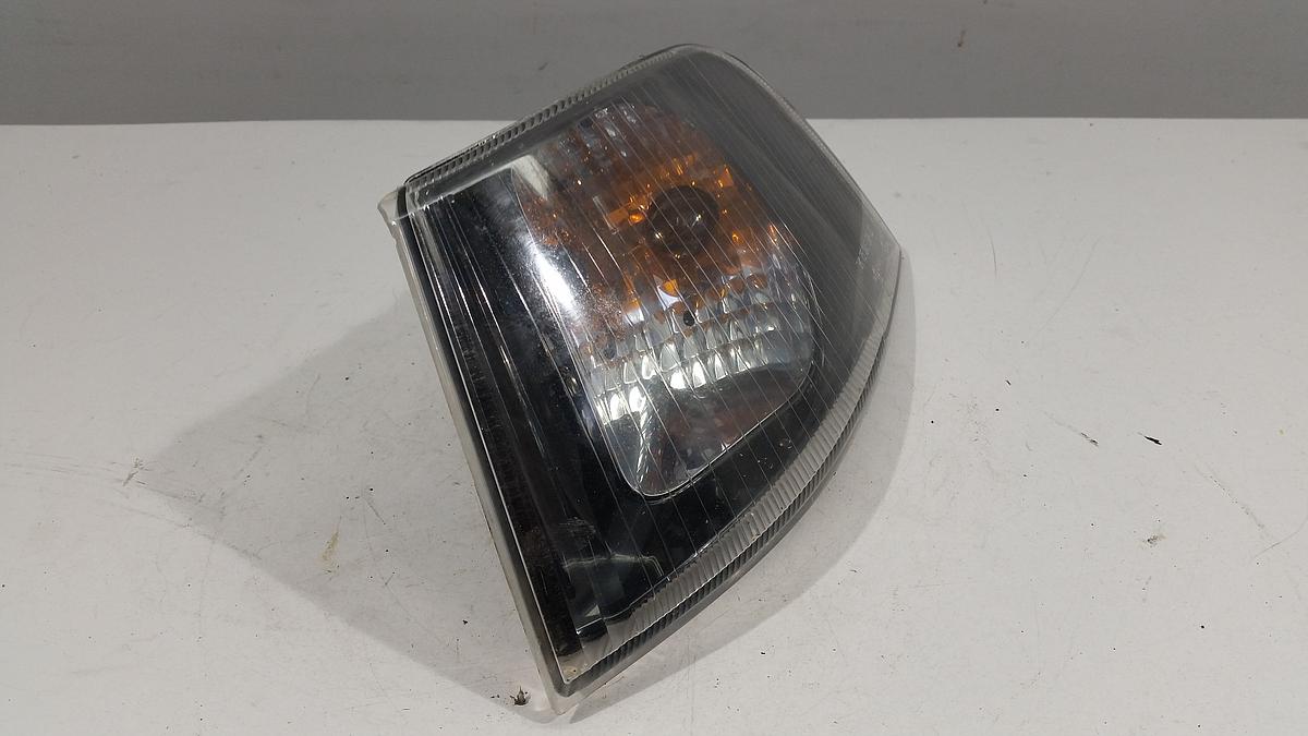 Volvo V40 original Blinker links Facelift Baujahr 2003