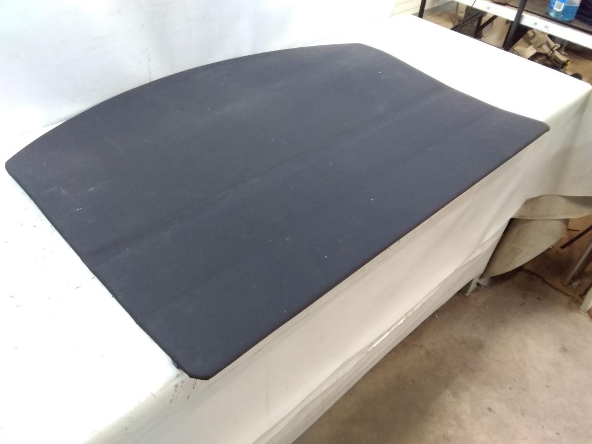 Tesla Model Y Bj.2024 original Hutablage Kofferraumabdeckung
