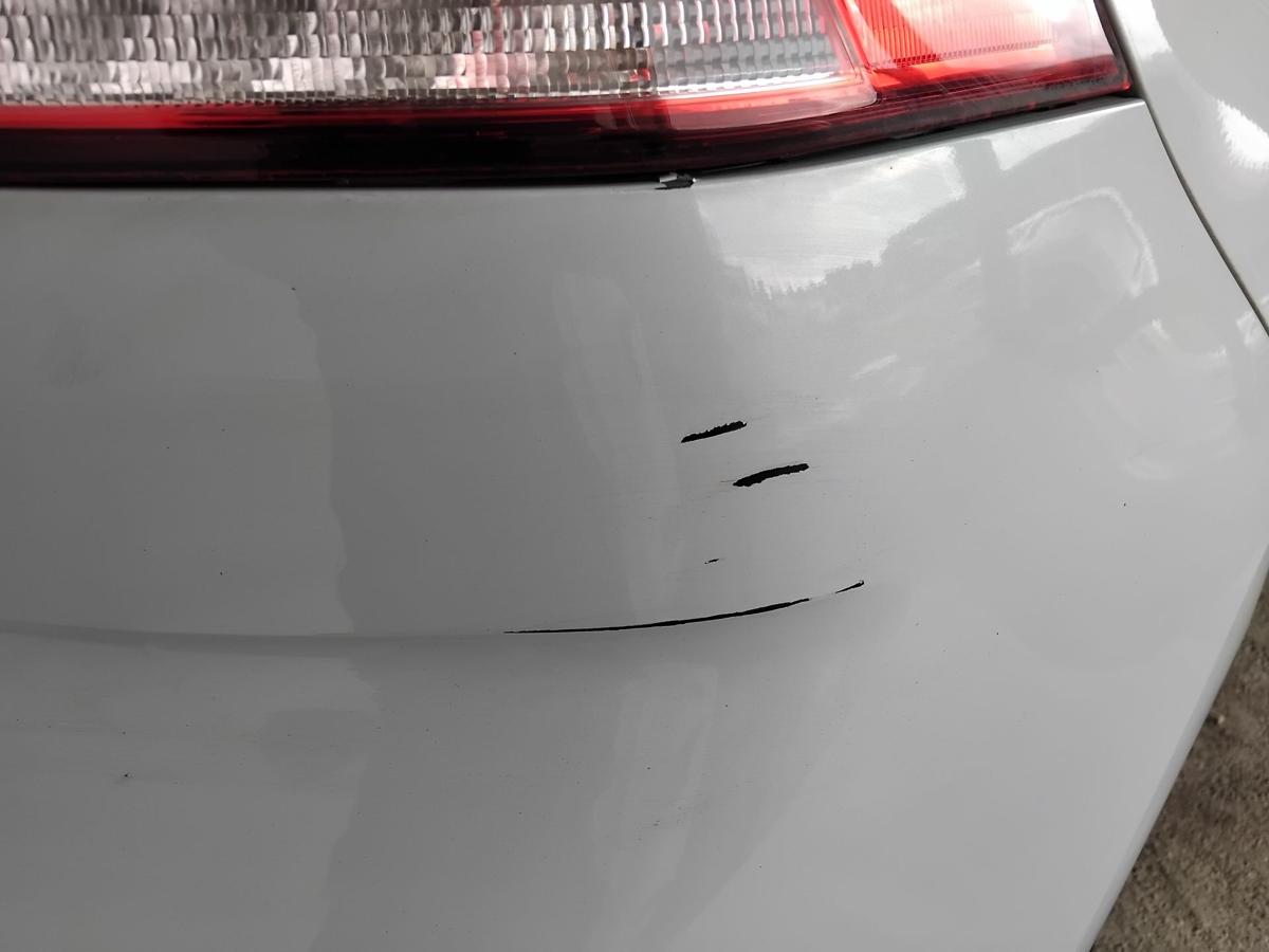 VW Golf 7 Facelift orig.Stoßfänger Stoßstange hinten PDC Fließheck BJ2017 LB9Z White Silver