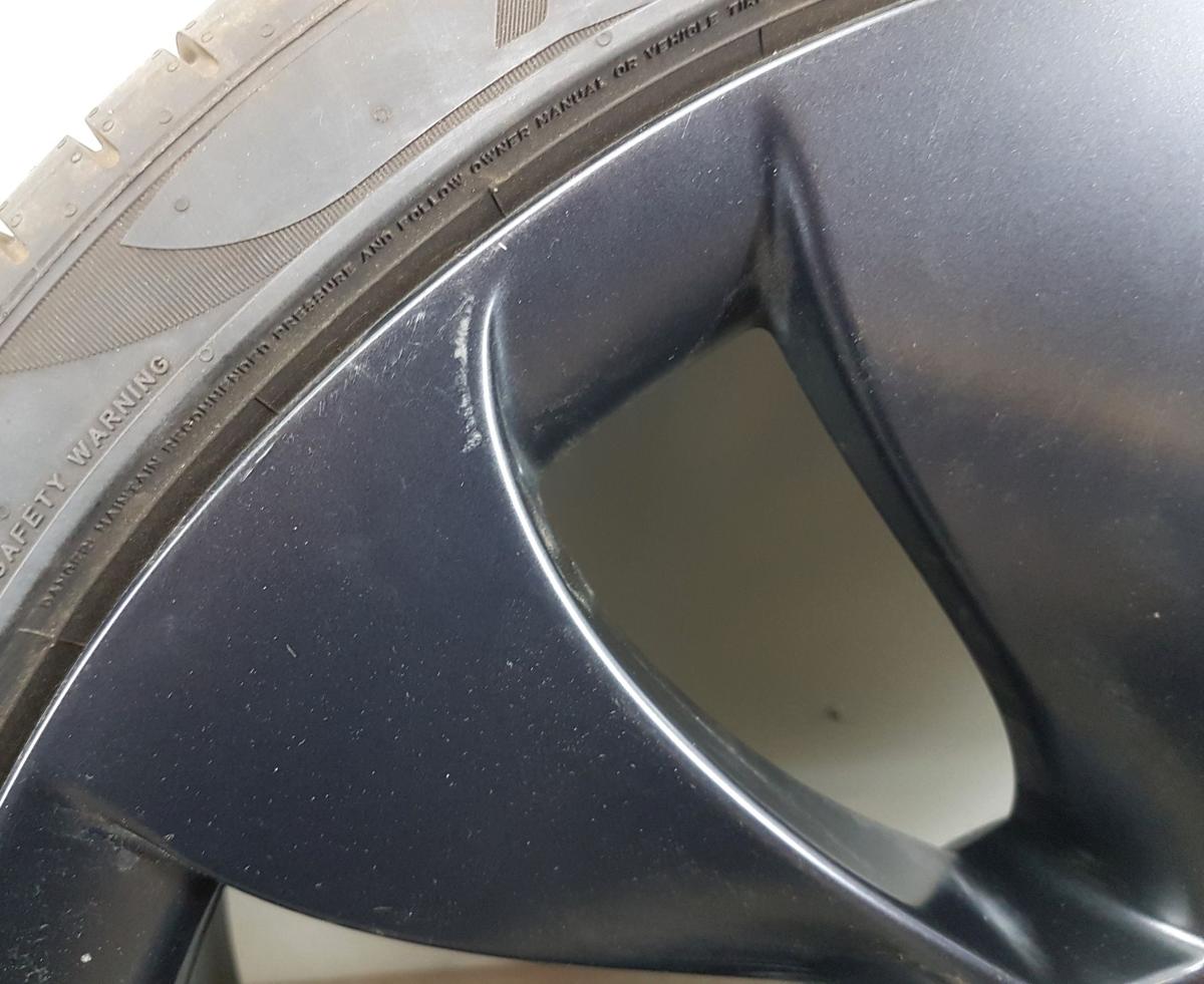 Tesla Model Y Radsatz Alufelgen Bj22 10,5x21 ET48 1188226-00-C 21 Zoll Sommer