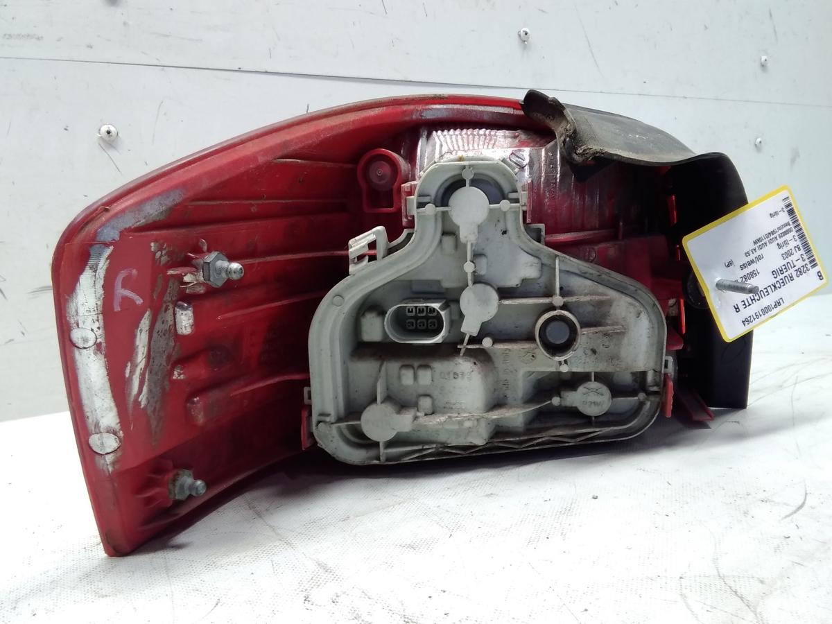 Audi A3 8P Rückleuchte Heckleuchte rechts 3-türig BJ2003