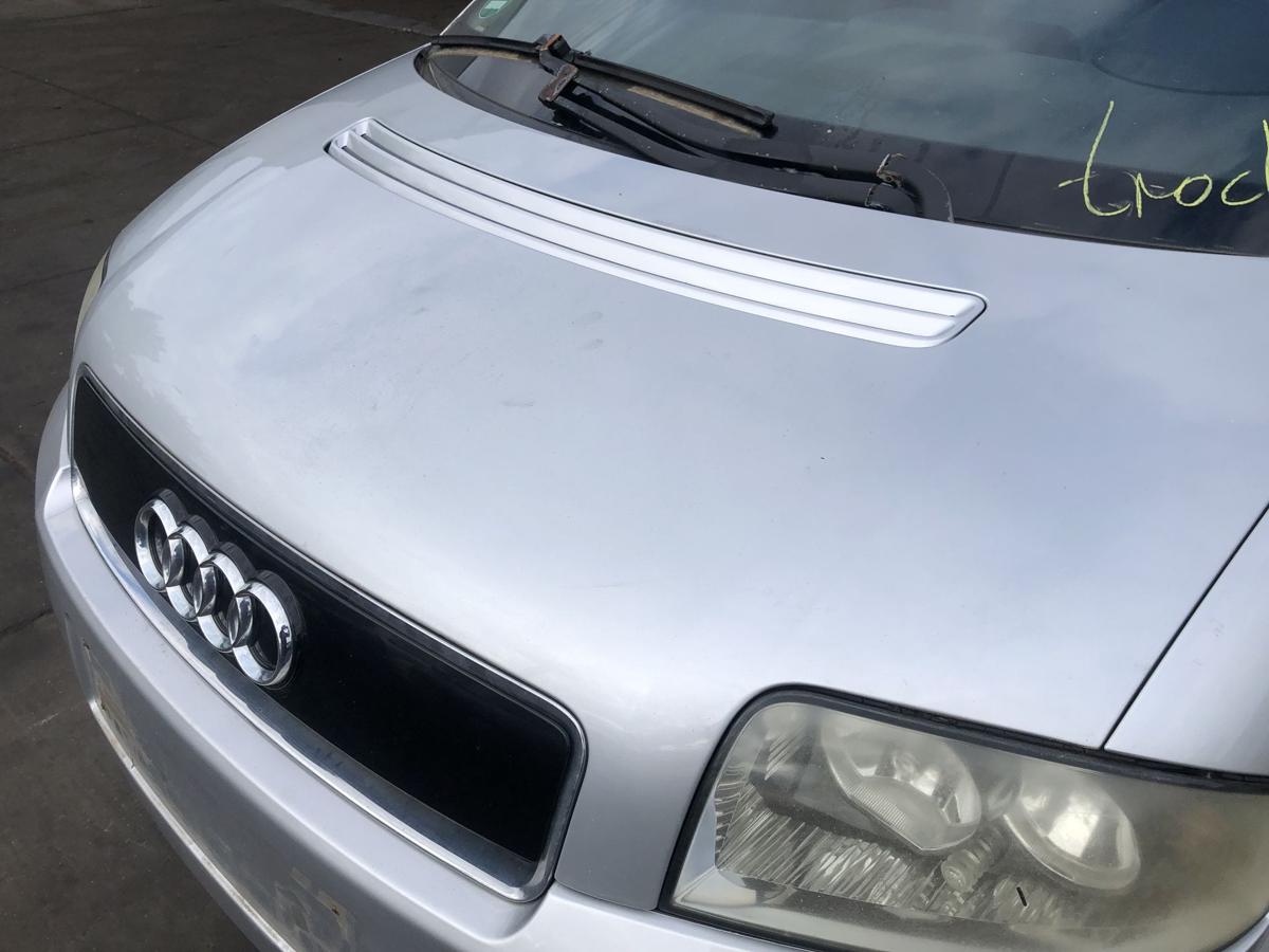 Audi A2 original Motorhaube Klappe/Deckel vorn/Front Y7W Lichtsilber Bj 2001
