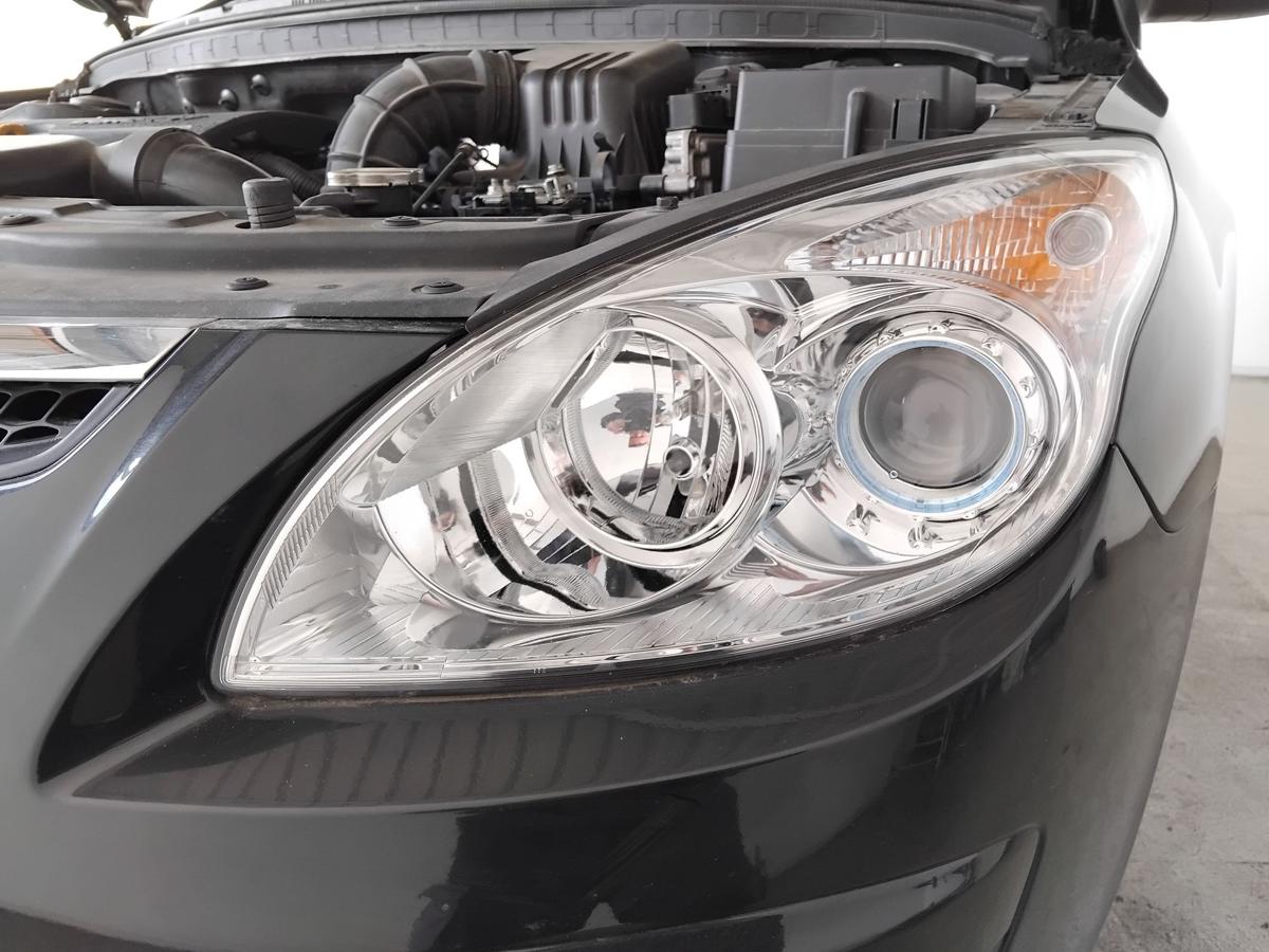 Hyundai i30 FD original Scheinwerfer links SAMLIP Halogen mit LWR BJ2008