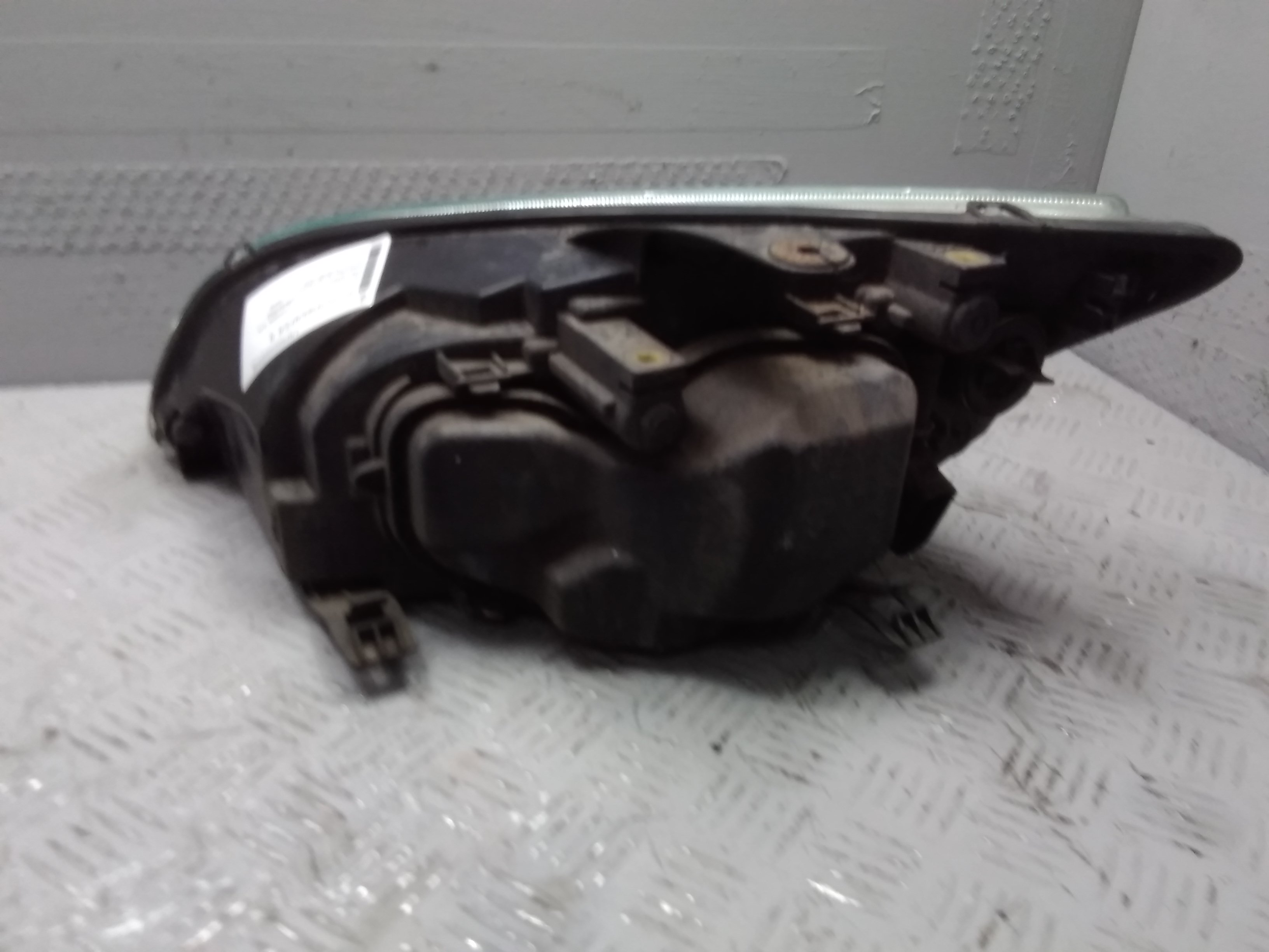 Ford Focus II Turnier Bj.2004-2007 original Scheinwerfer rechts Halogen