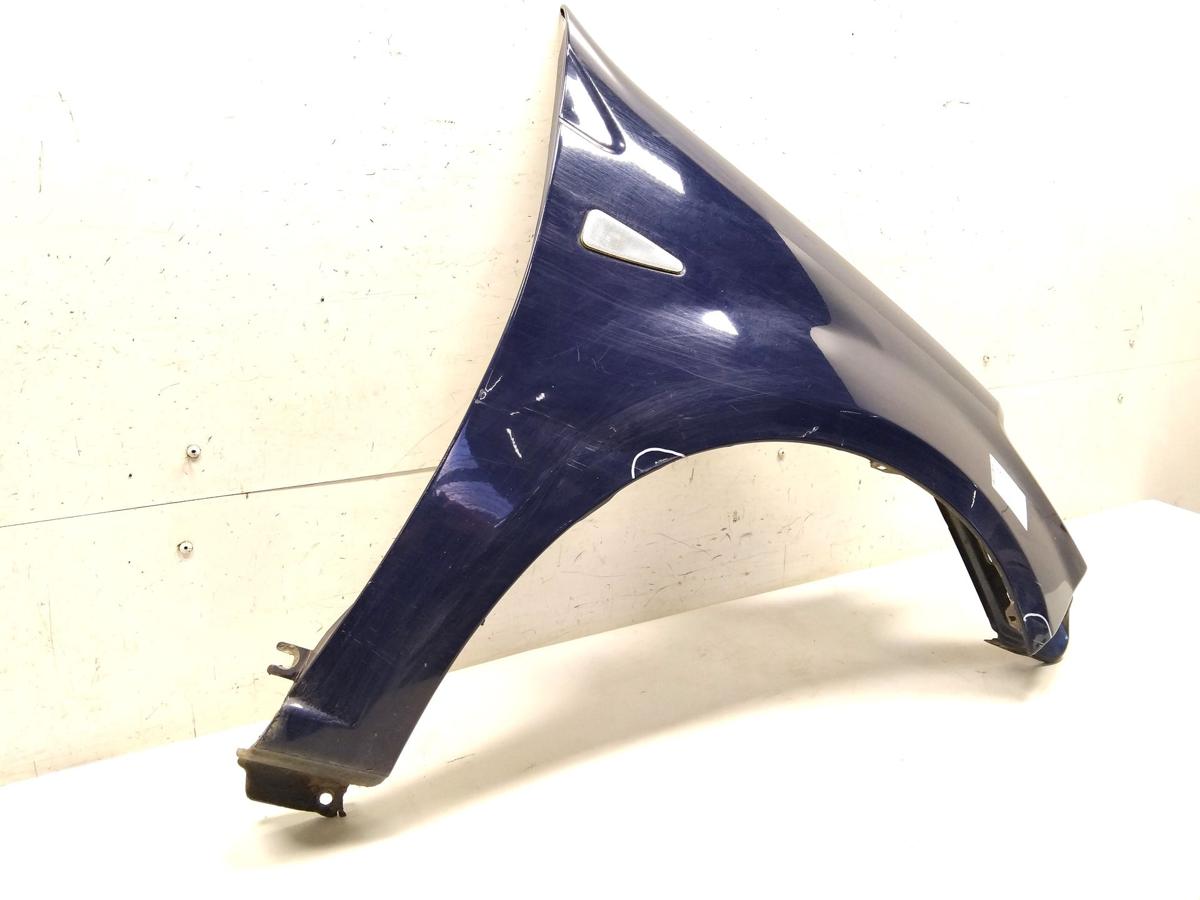 Dacia Sandero 1 original Kotfl&uuml;gel vorn rechts dunkelblau BJ2010